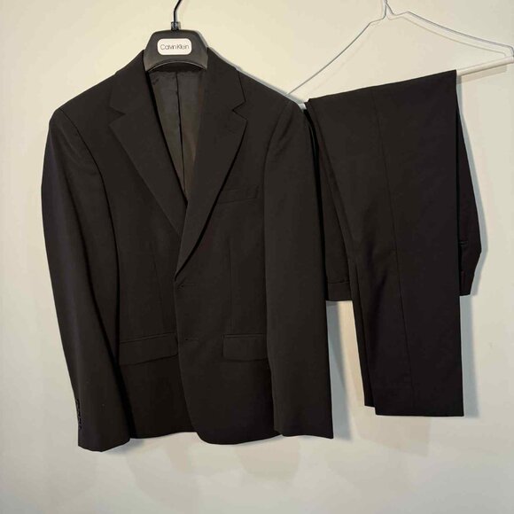 Calvin Klein Black Wool Two-Piece Suit - 36R & 30x30 - Picture 1 of 12